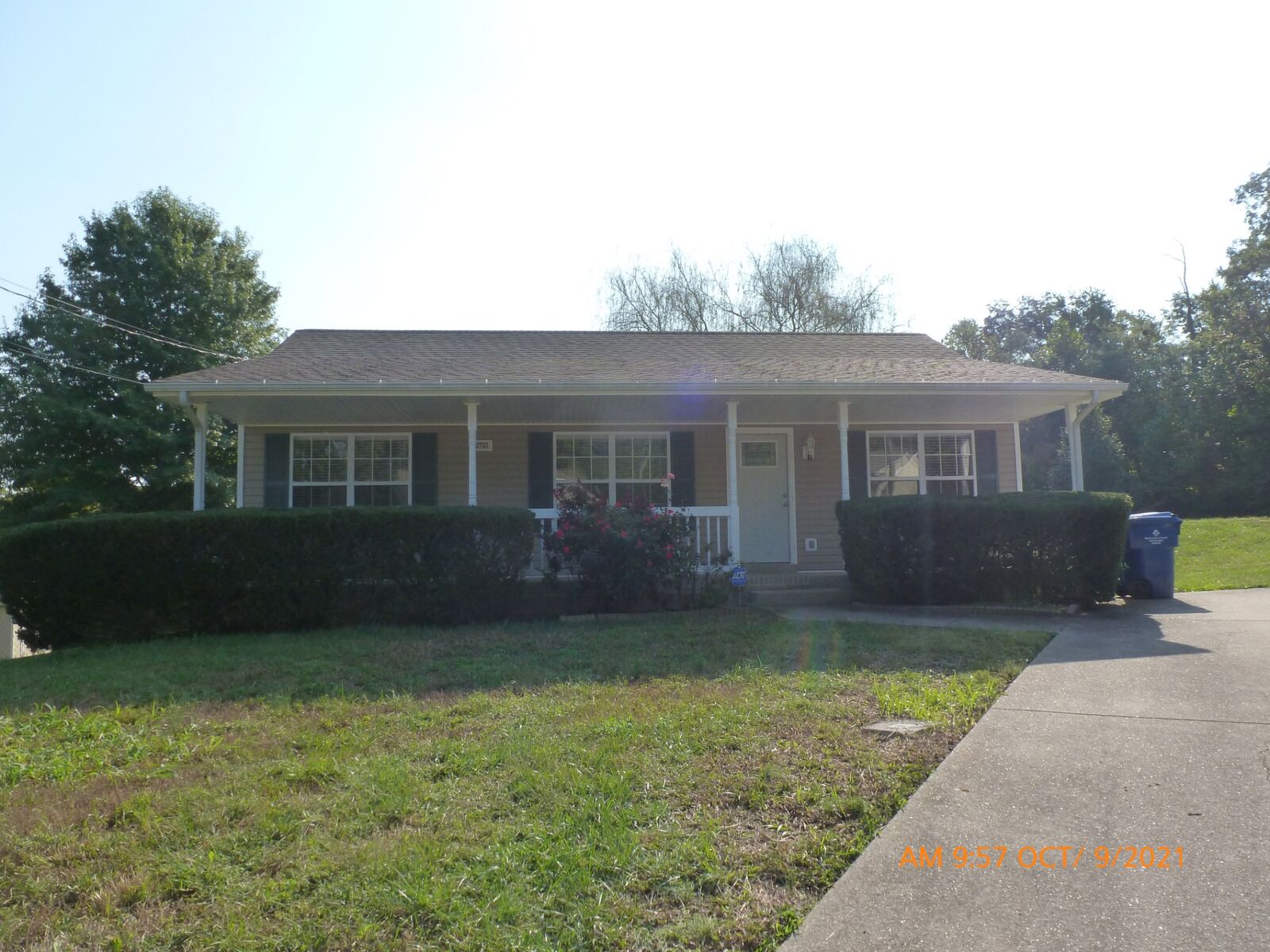 Property Photo: 2751 Applemill Ct TN 37040