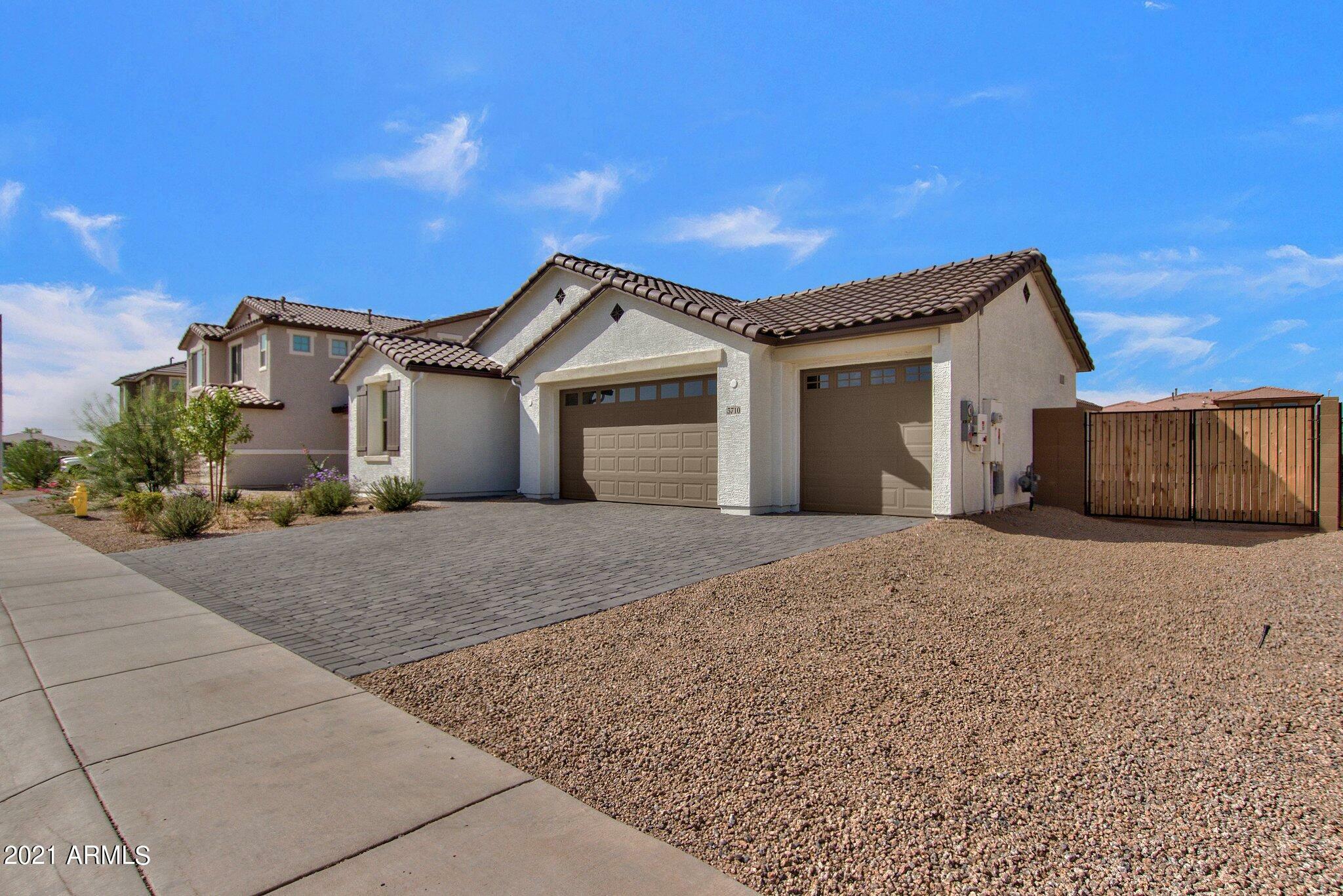 Property Photo:  3710 S 77th Lane  AZ 85043 