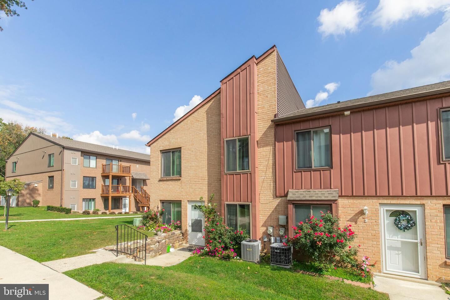 Property Photo:  5200 Hilltop F1  PA 19015 