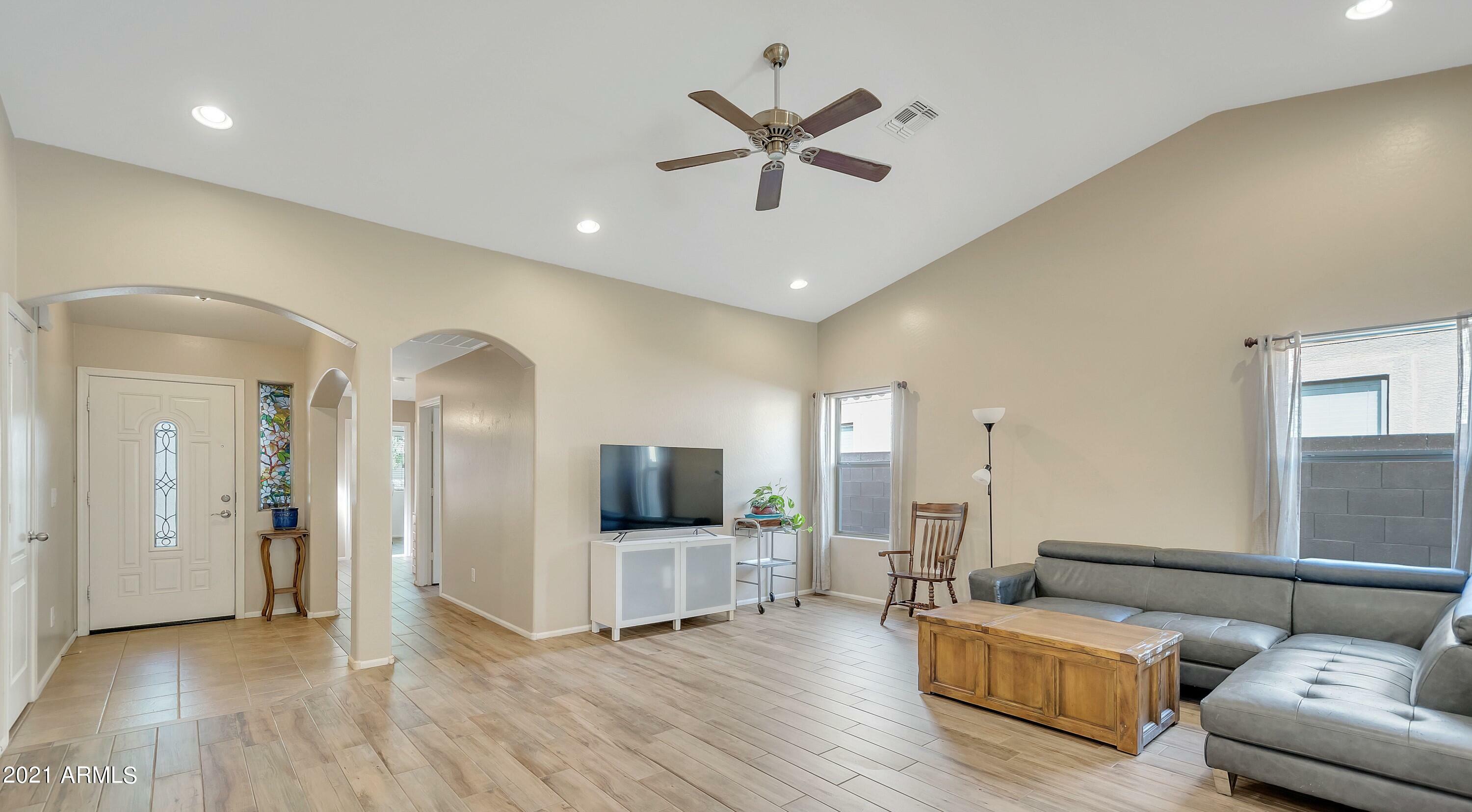 Property Photo:  785 E Melanie Street  AZ 85140 