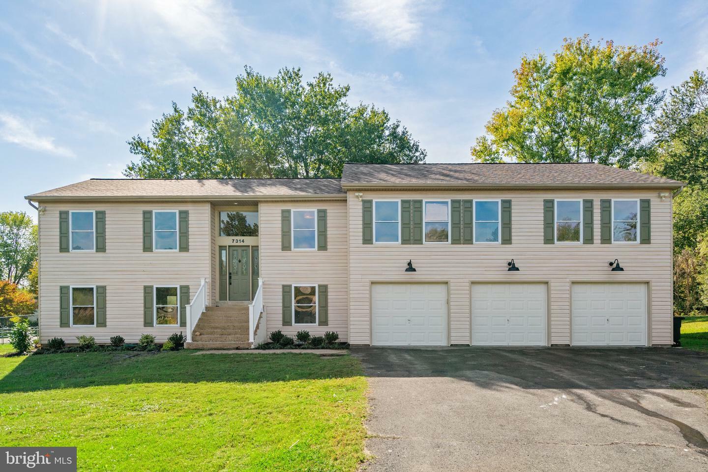 Property Photo:  7314 Westmoreland Drive  VA 20187 