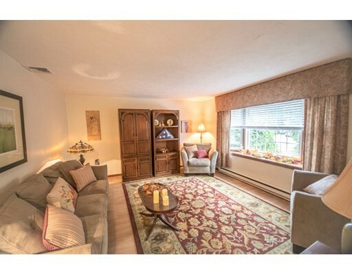 Property Photo: 7 Pine Vw 7 MA 02054
