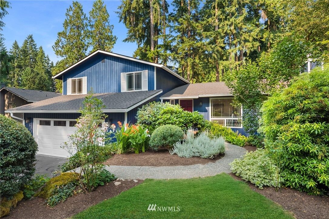 Property Photo: 16213 197th Avenue NE WA 98077