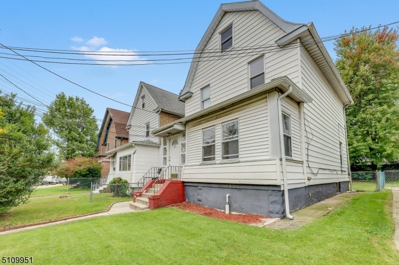 Property Photo:  32 E Erie Ave  NJ 07070 