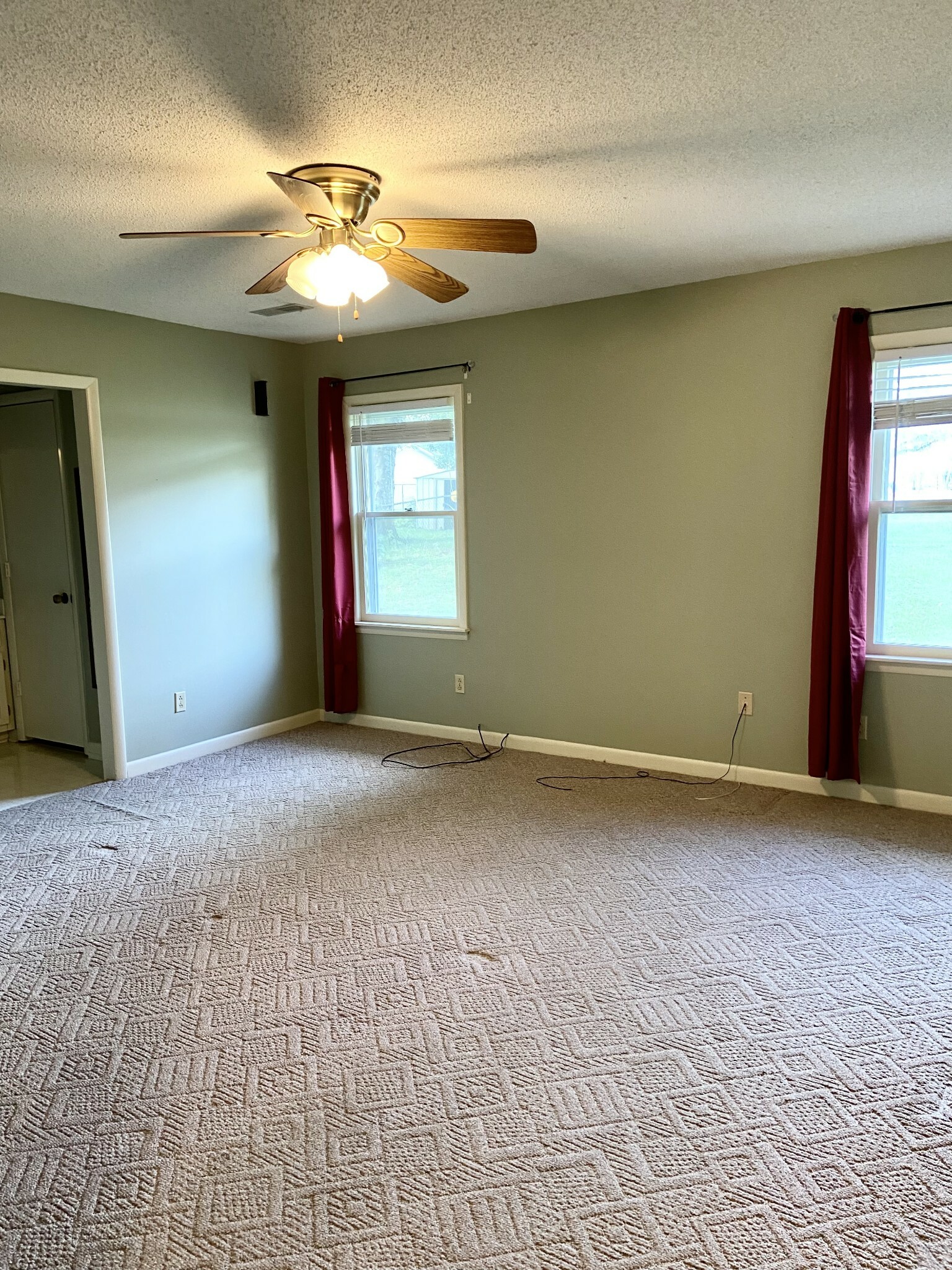 Property Photo:  808 Third Street E  TN 38464 