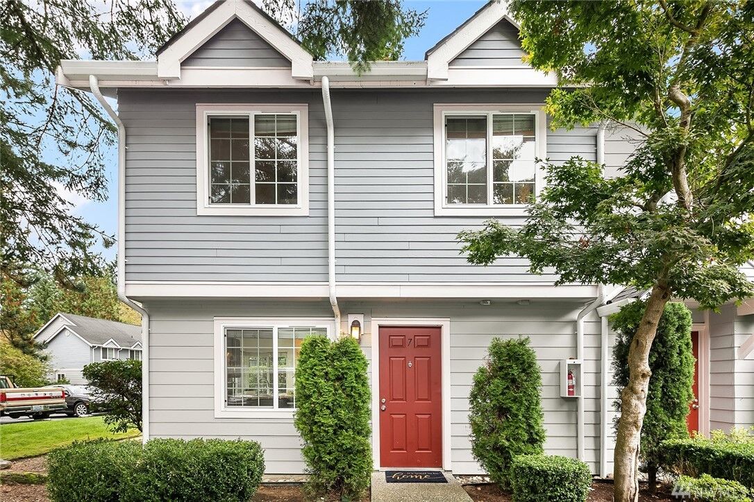 Property Photo: 13020 102nd Lane NE 7 WA 98034