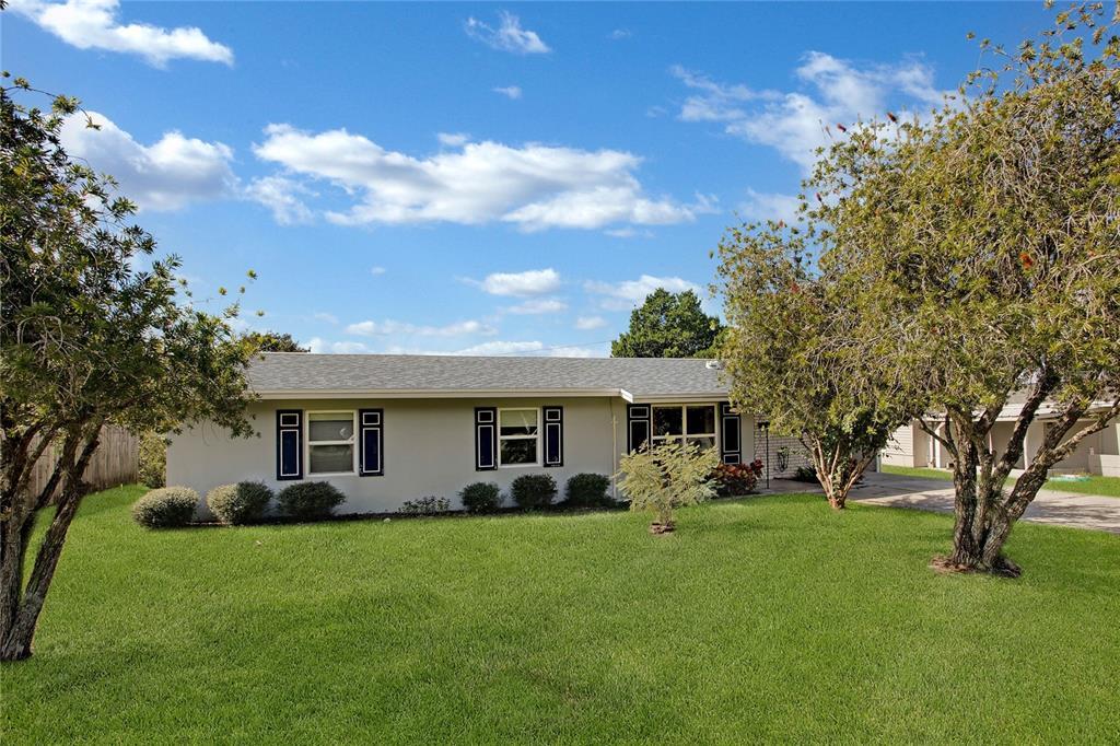 Property Photo: 1074 Gerona Avenue FL 32725