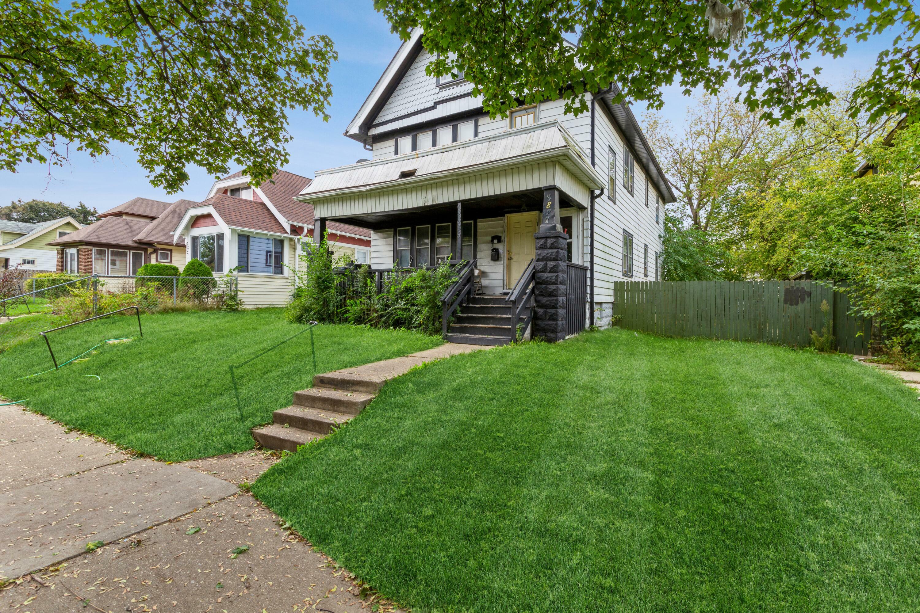 Property Photo:  3825 N 10th St 3827  WI 53206 