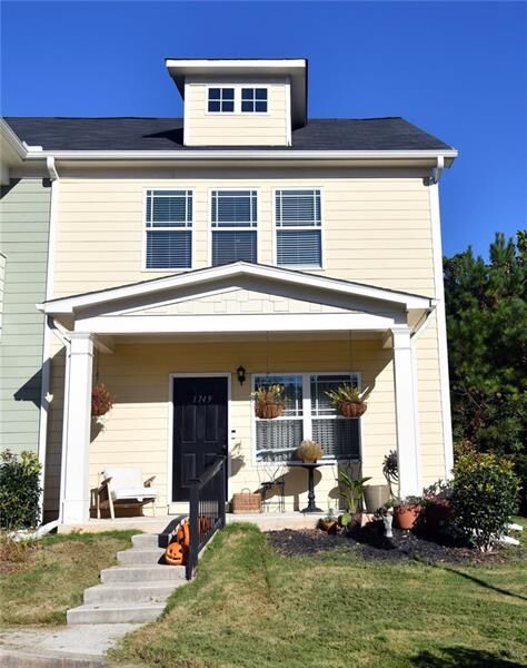 Property Photo: 1749 Brookside Lay Circle 31 GA 30093