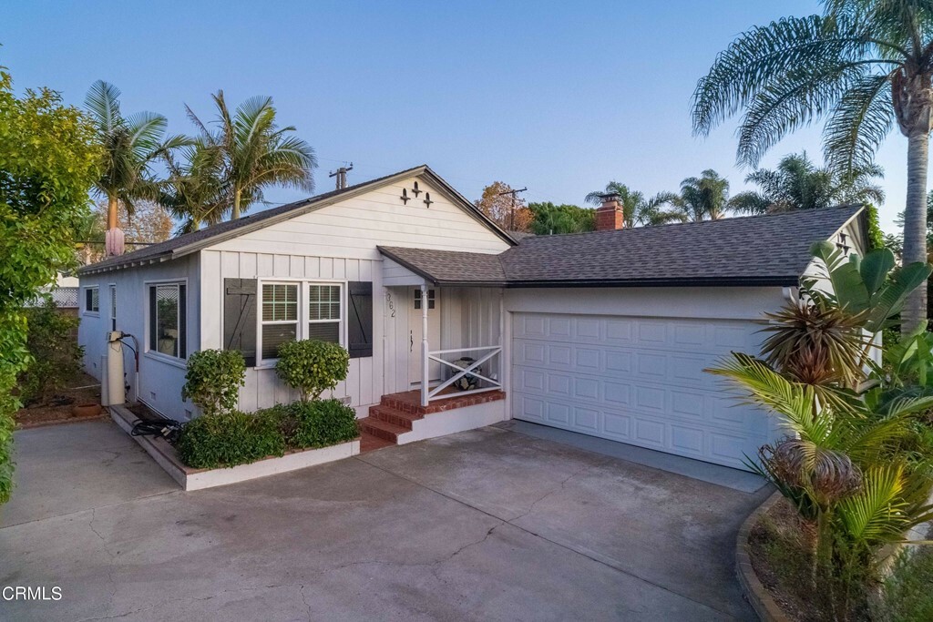 Property Photo:  362 Emma Avenue  CA 93003 