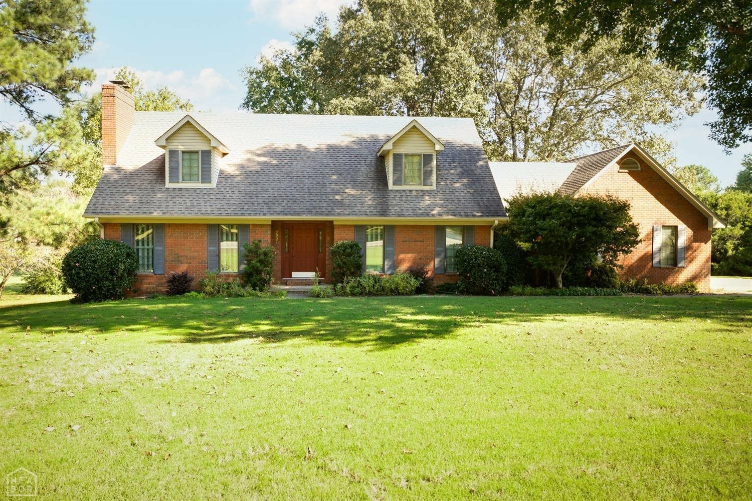 Property Photo: 2907 Bennett Drive AR 72401