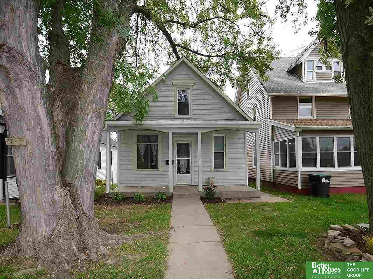 Property Photo:  2537 S 10th  NE 68108 