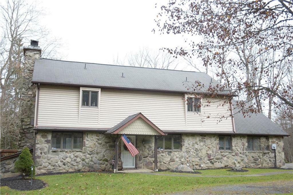 Property Photo:  420 Stony Hedge Lane  PA 18370 