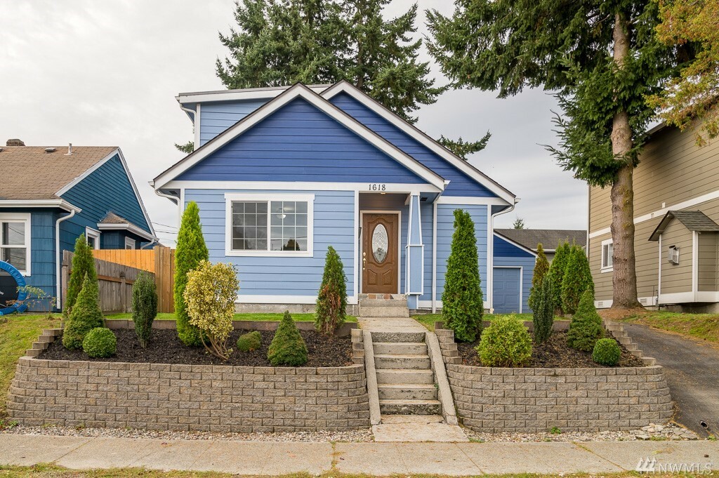 Property Photo:  1618 S 14th St  WA 98405 