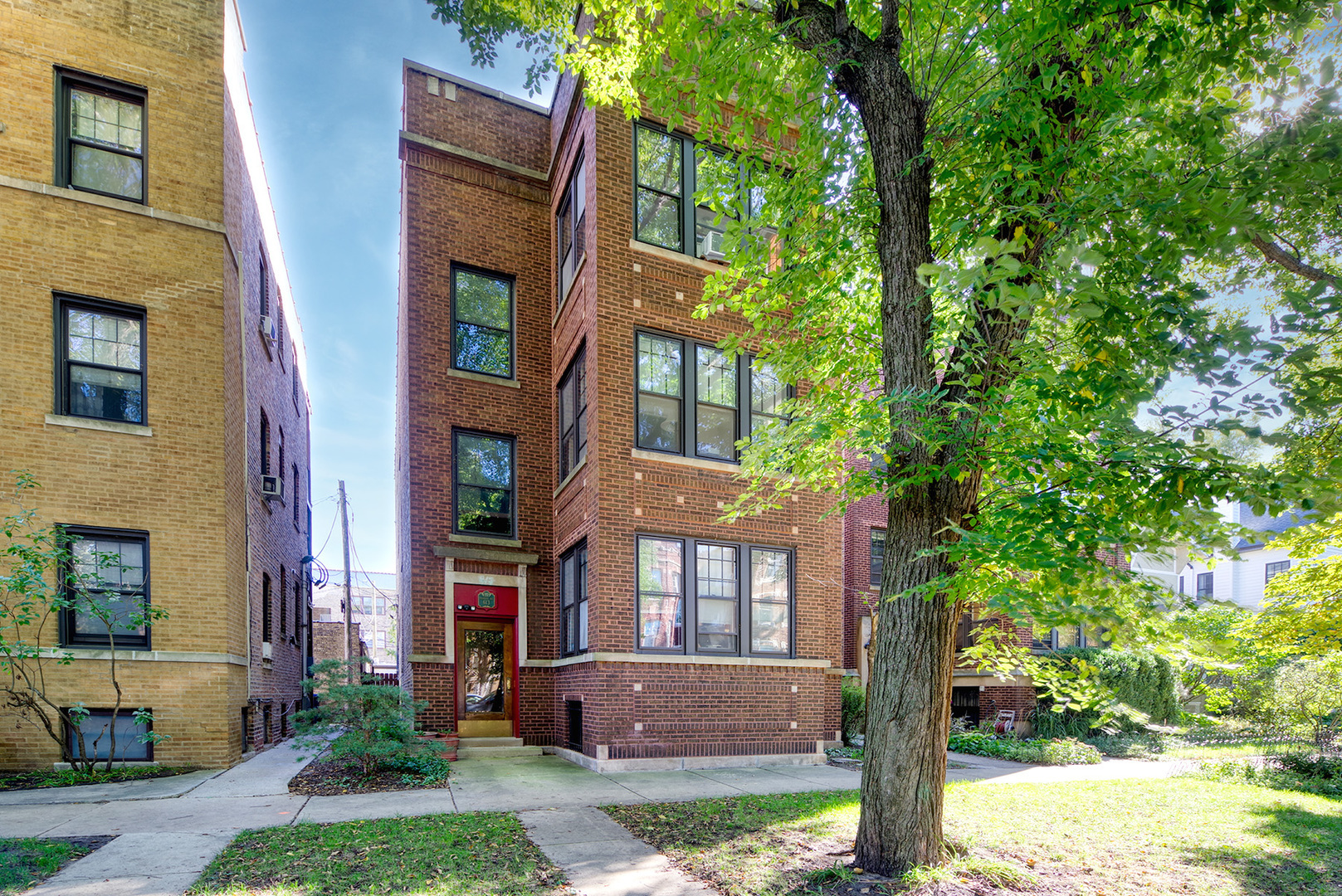 Property Photo: 613 Michigan Avenue 3 IL 60202