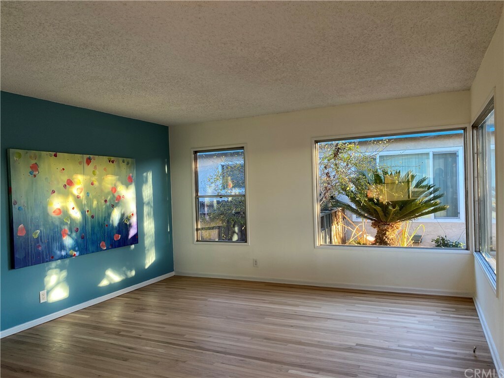 Property Photo:  920 Frigate Avenue  CA 90744 