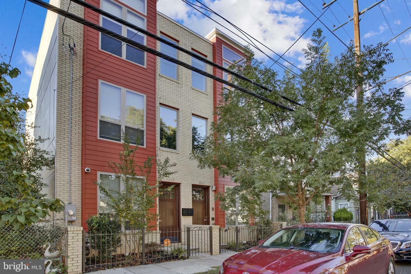 4041 Gault Place NE  Washington DC 20019 photo
