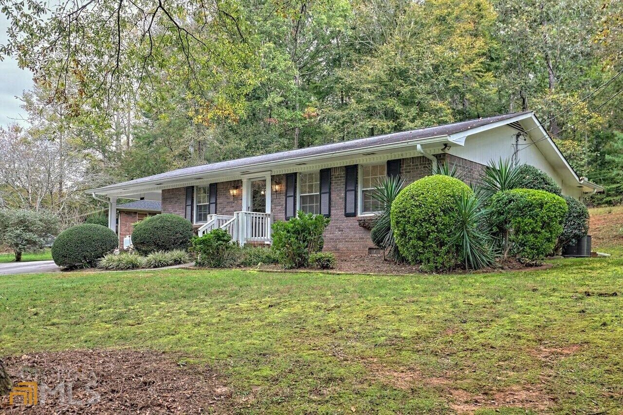 Property Photo:  278 Friar Tuck Road  GA 30523