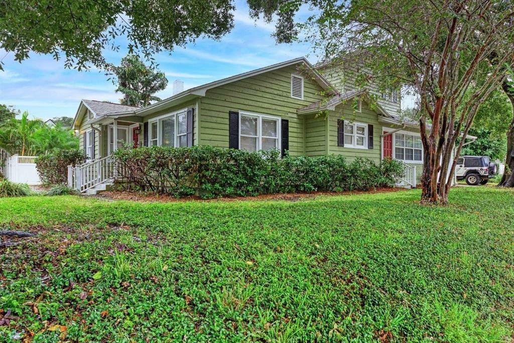 Property Photo:  3824 W San Juan Street  FL 33629 