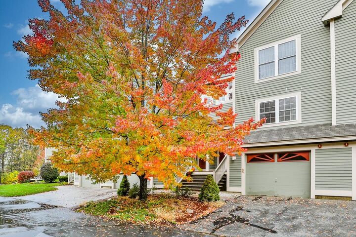 Property Photo:  1465 Hooksett Road 85  NH 03106 