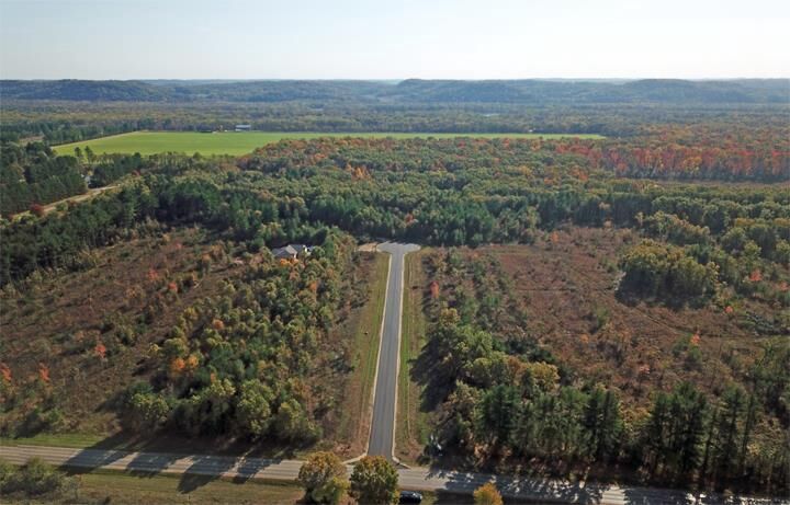 L7 White Pine Way  Spring Green WI 53588 photo