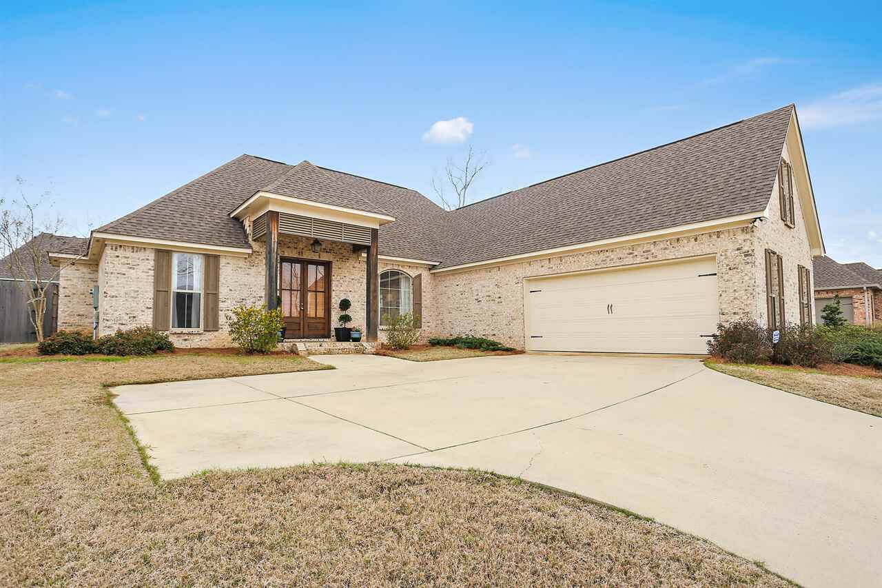 Property Photo:  121 Winchester Cove  MS 39110 