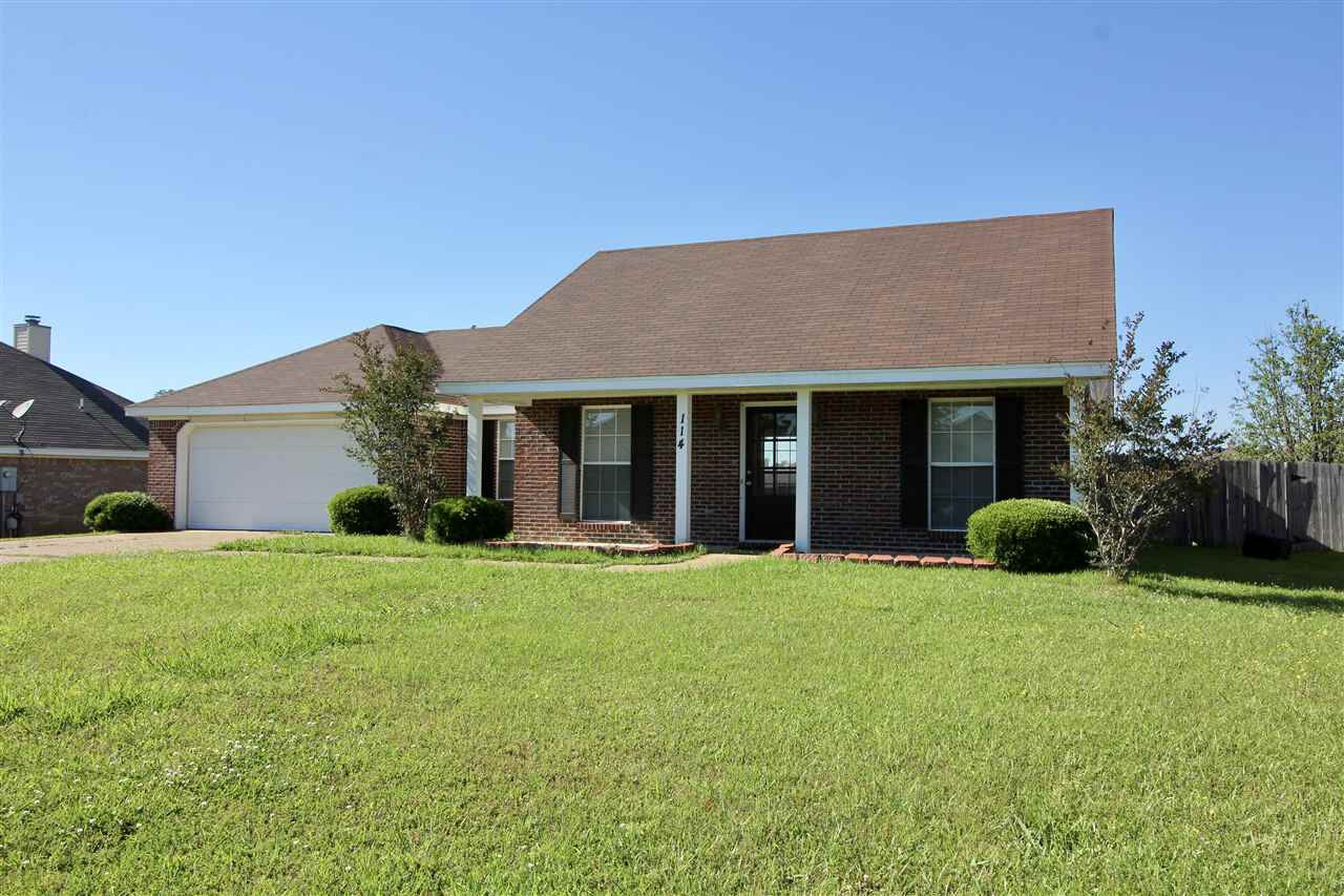 Property Photo:  114 Dogwood Way  MS 39208 
