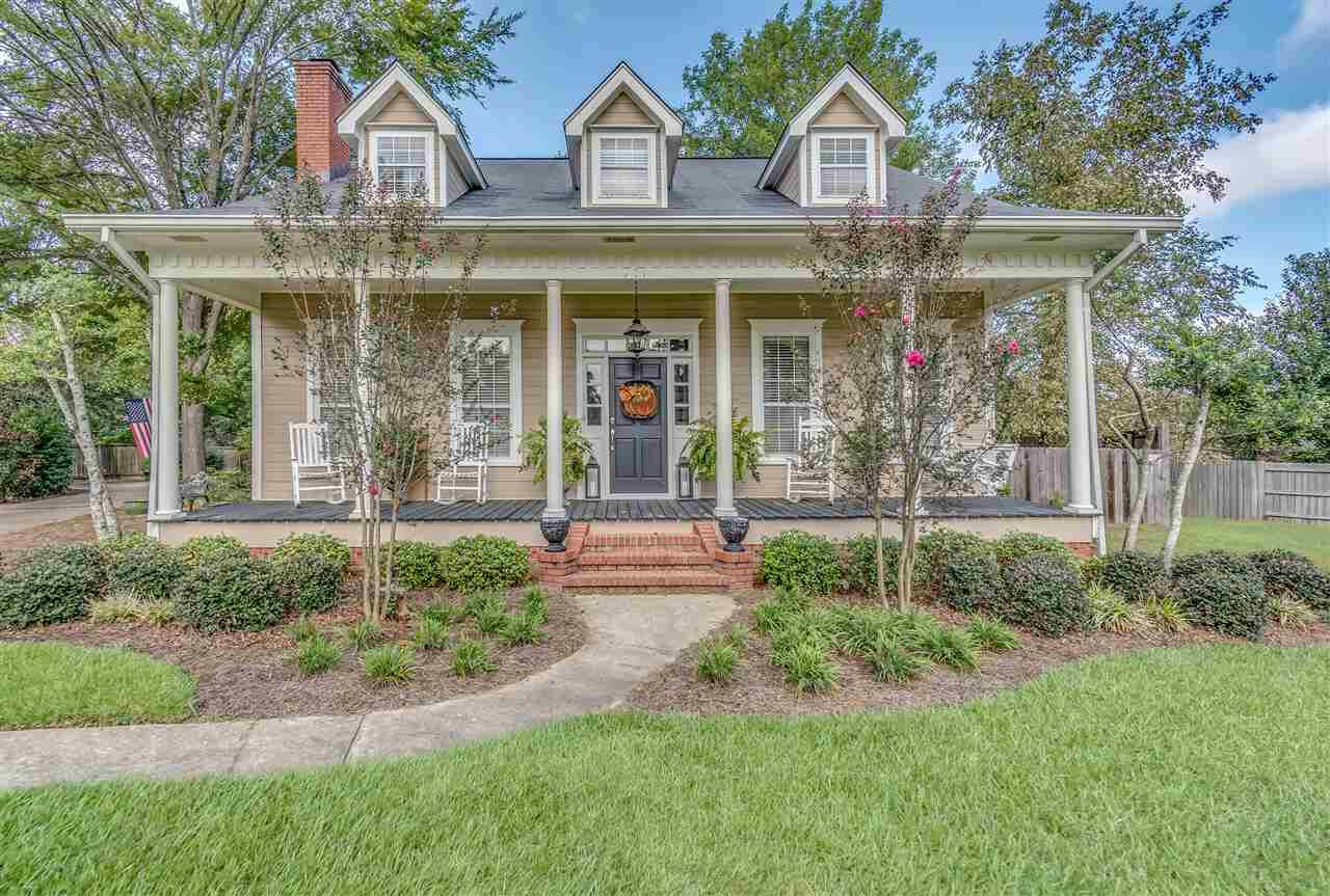 Property Photo:  911 Tetbury Place  MS 39047 