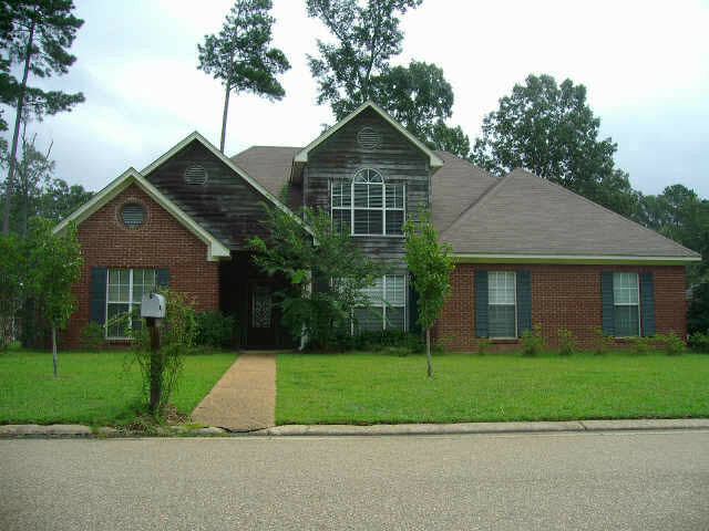 Property Photo:  624 Hampshire Drive  MS 39047 