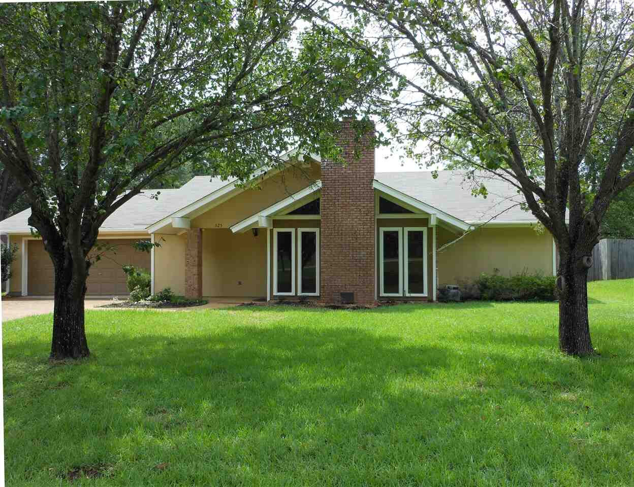 Property Photo:  325 S Pear Orchard Road  MS 39157 