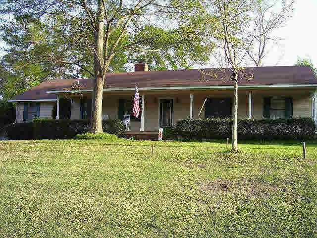 Property Photo:  106 Sunset Street  MS 39042 