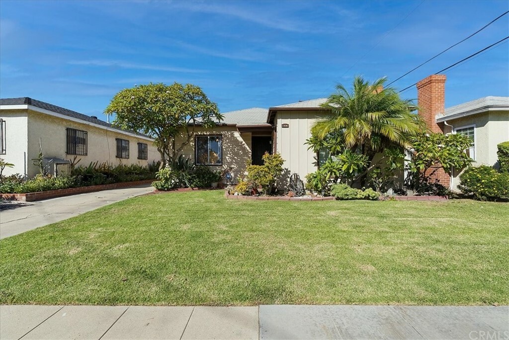Property Photo:  527 W 31st Street  CA 90806 