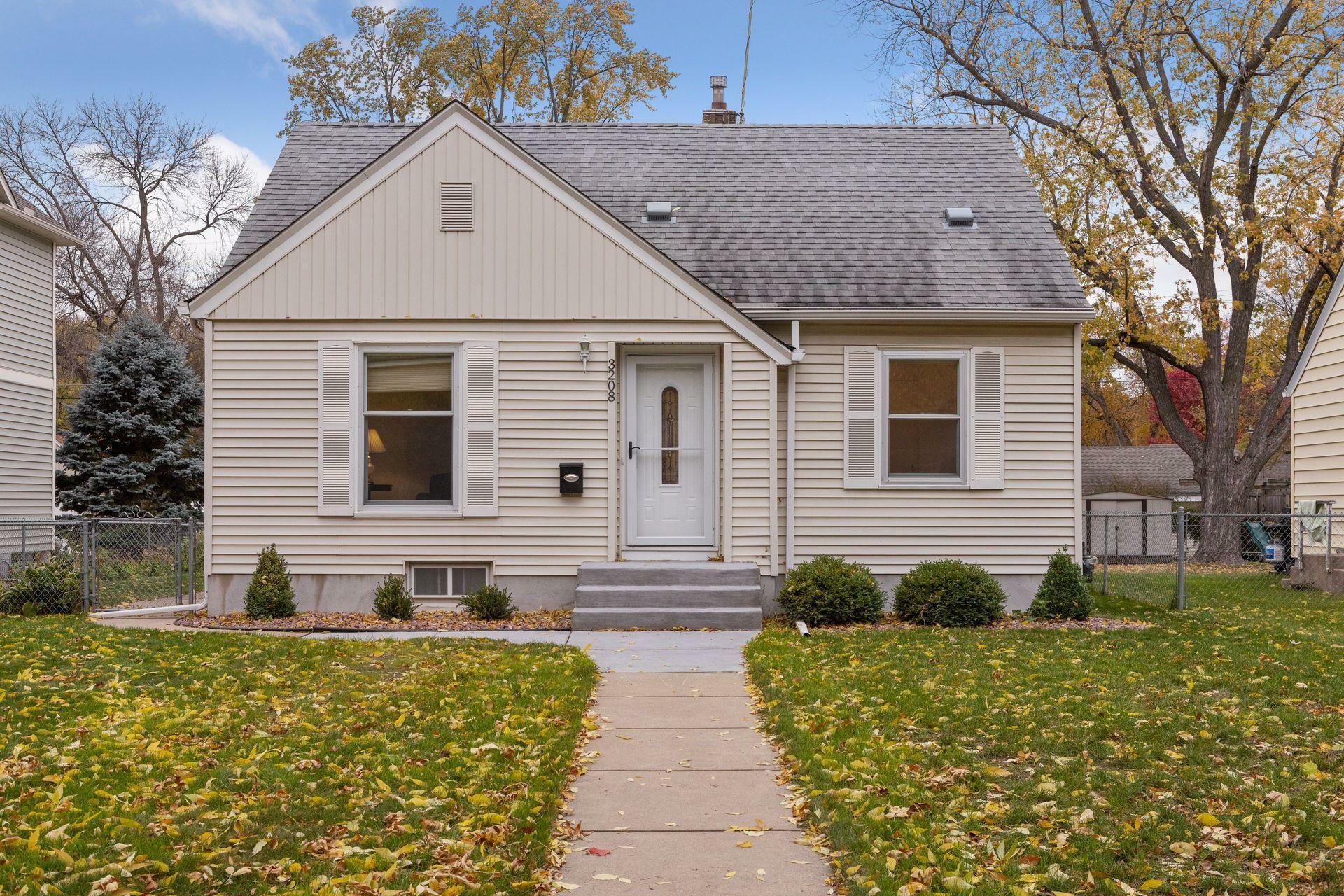 Property Photo:  3208 Hampshire Avenue S  MN 55426 