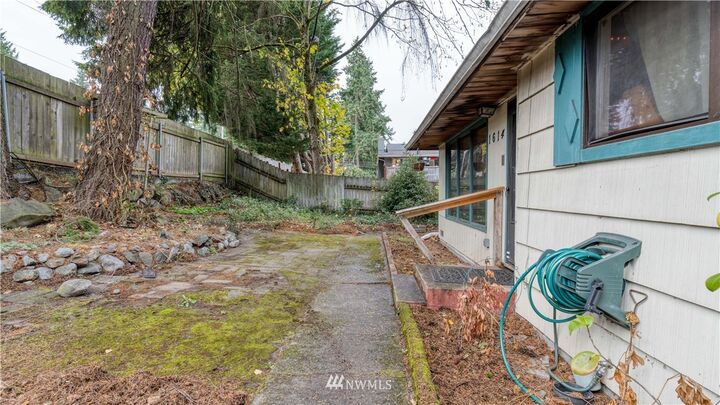 Property Photo: 1614 N 145th Street WA 98133