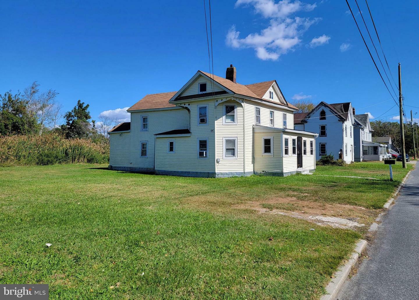 Property Photo:  330 Locust Street  MD 21817 