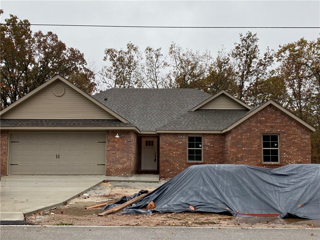 Property Photo: 225 Stoneykirk Drive AR 72715