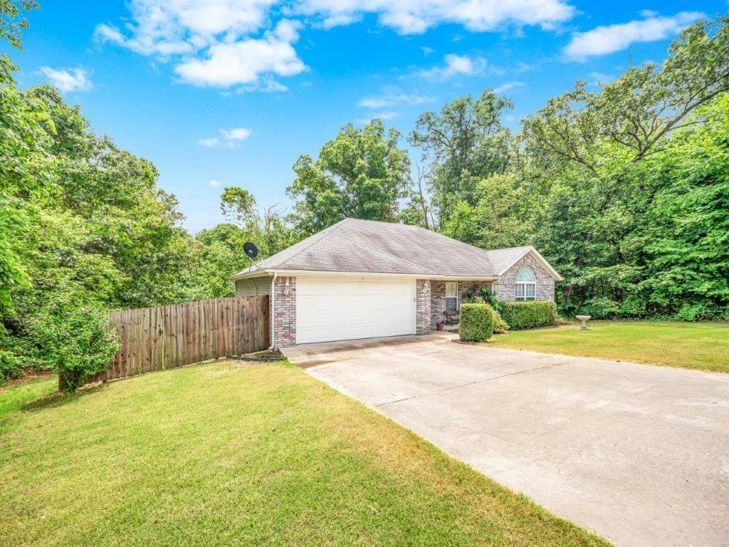 Property Photo:  4 Doon Lane  AR 72715 