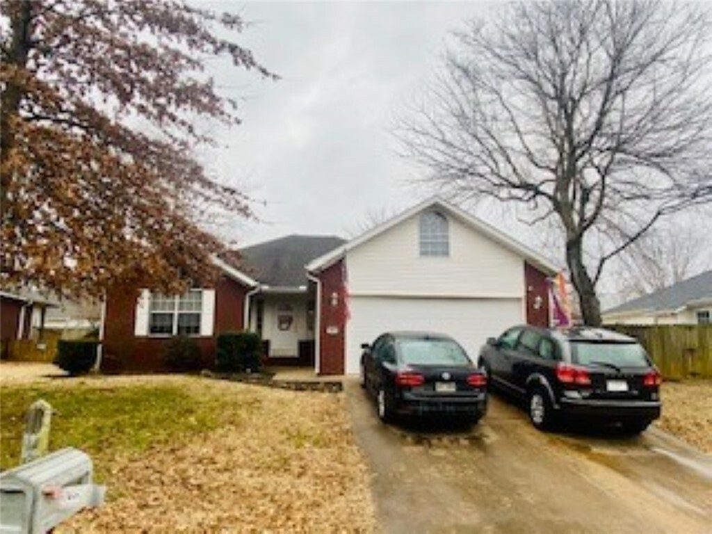 Property Photo: 837 S Parkwood Drive AR 72701