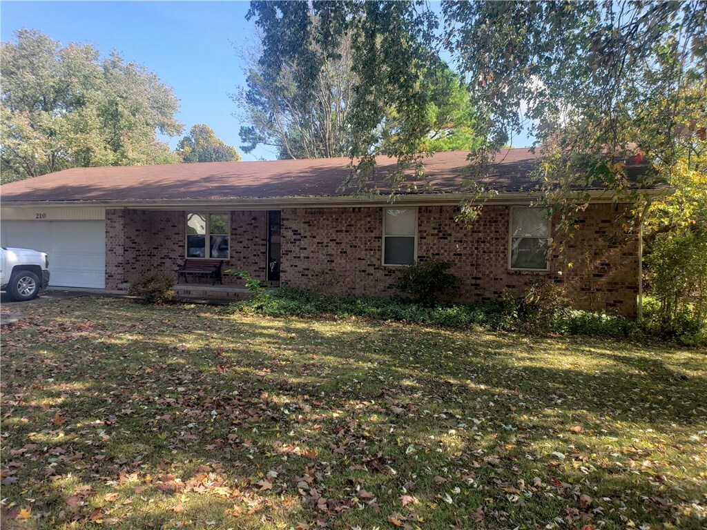 Property Photo:  210 Lee Town Drive  AR 72751 