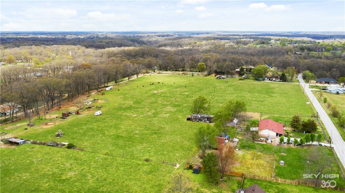 Property Photo:  3306 N Dixieland (Northern 5 Acres) Road  AR 72756 