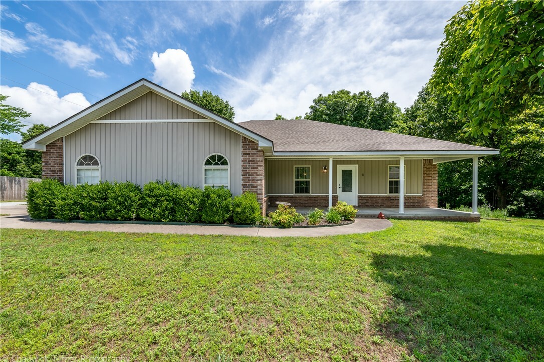 Property Photo:  11 Sandridge Drive  AR 72715 