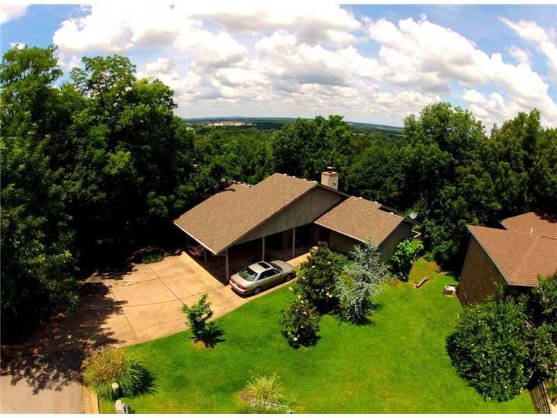 Property Photo:  931 N Oak Drive  AR 72701 