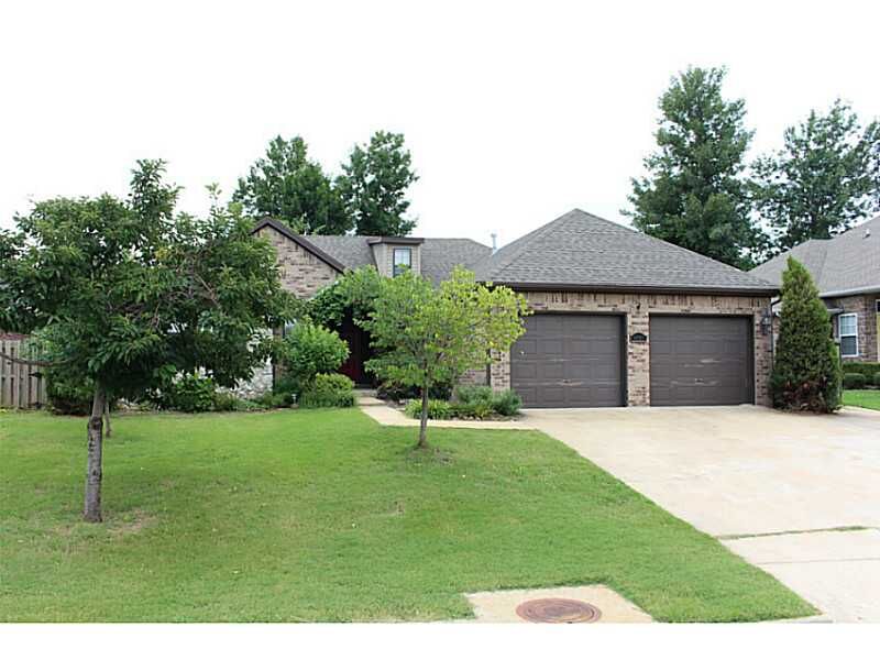 Property Photo:  4997 W Waverly Road  AR 72704 