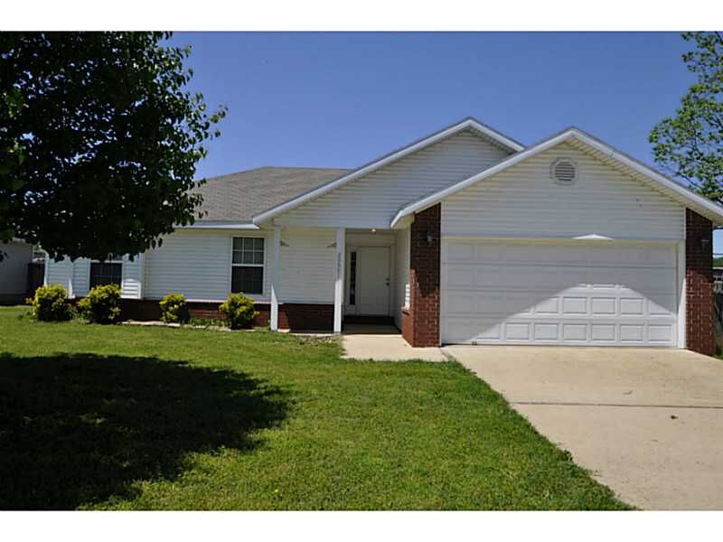 Property Photo: 20681 Hillcrest Drive AR 72764
