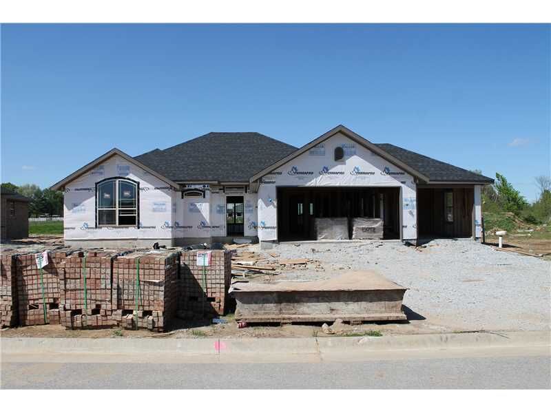 Property Photo:  1904 SW Birch Street  AR 72712 