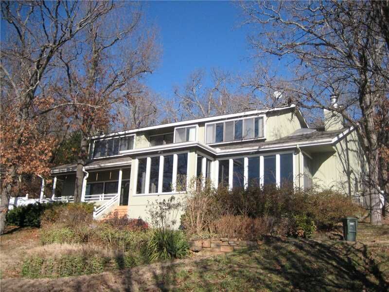 Property Photo:  585 N Rockcliff Road  AR 72701 