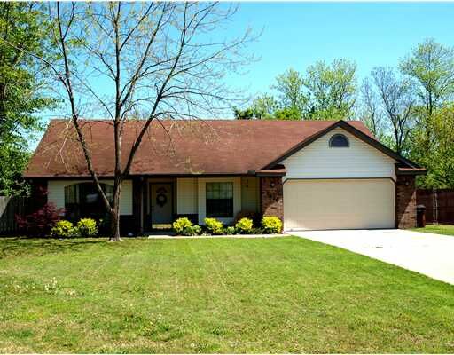 Property Photo: 2476 Pin Oak Street AR 72701