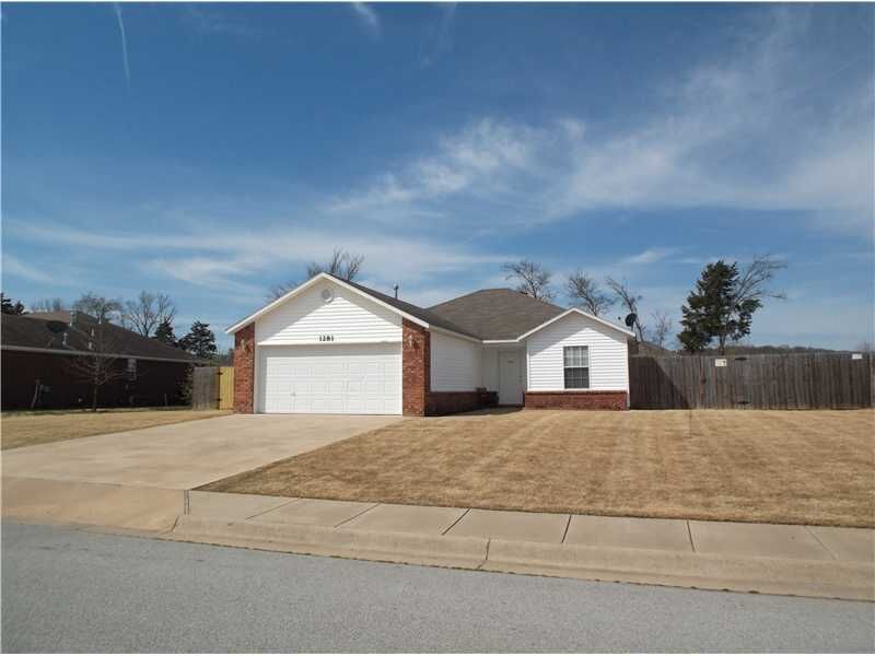 Property Photo:  1281 White River Road  AR 72727 