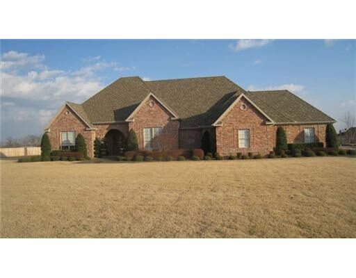 Property Photo: 11232 W Stonebriar Drive AR 72712