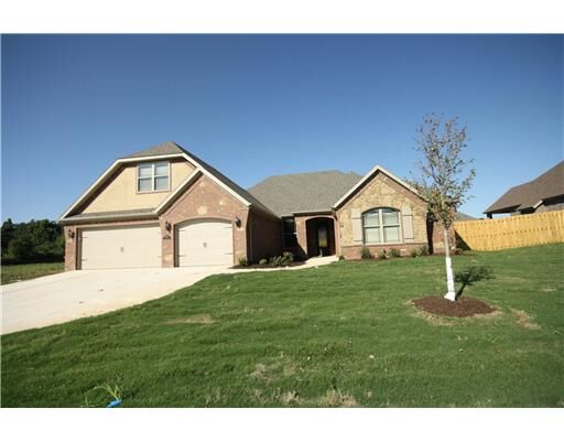 Property Photo: 3657 Lalique Lane AR 72704